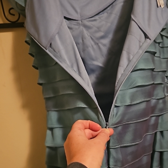 London Times Blue Asymmetrical Ruched Sheath Dress - Picture 4 of 4